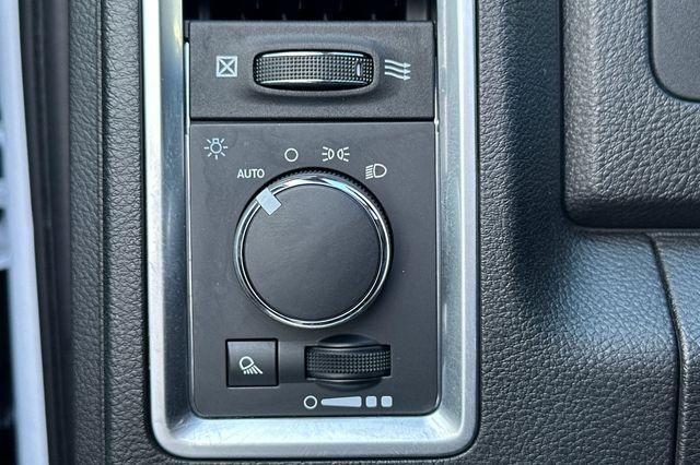 2024 Ram 1500 Classic Warlock Crew Cab 4x2 57 Box