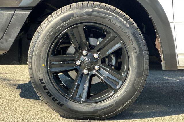 2024 Ram 1500 Classic Warlock Crew Cab 4x2 57 Box