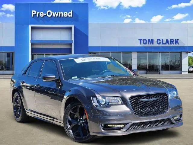2021 Chrysler 300 Touring L for sale in Denton, TX