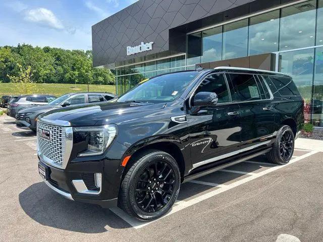 2022 GMC Yukon XL 4WD Denali for sale in Janesville, WI
