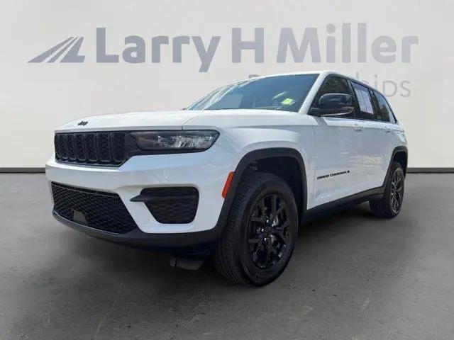 2024 Jeep Grand Cherokee Altitude X 4x4 for sale in Aurora, CO