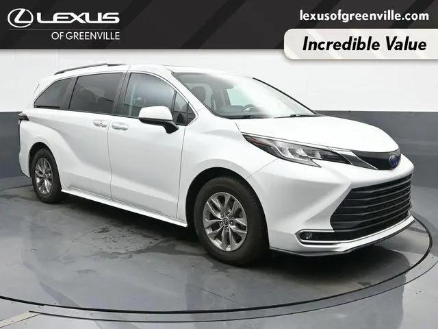 2022 Toyota Sienna XLE for sale in Greenville, SC