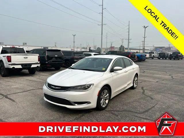 2015 Chrysler 200 Limited for sale in Findlay, OH
