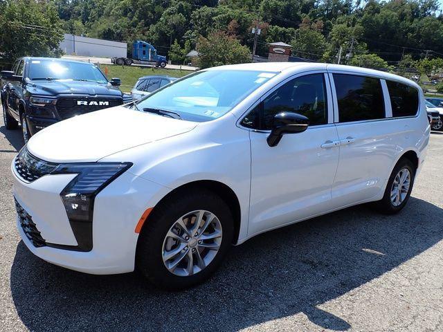 2027 Chrysler Pacifica PACIFICA SELECT AWD 2027 Chrysler Pacifica PACIFICA SELECT AWD