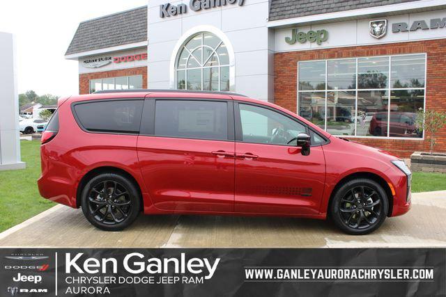 2027 Chrysler Pacifica PACIFICA SELECT