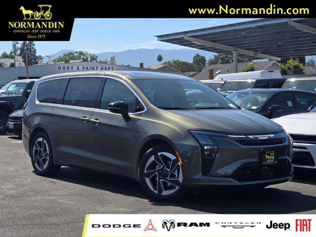 2027 Chrysler Pacifica PACIFICA LIMITED