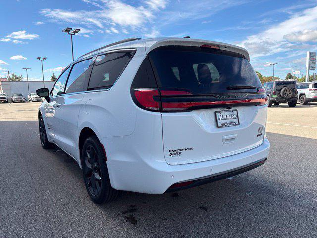 2027 Chrysler Pacifica Select AWD