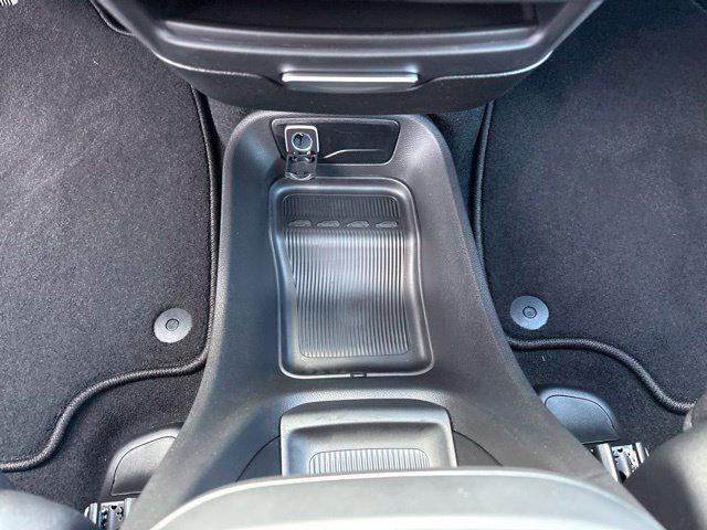 2027 Chrysler Pacifica Select AWD