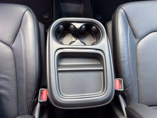 2027 Chrysler Pacifica Select AWD