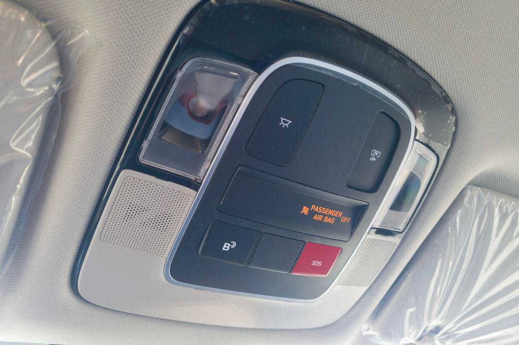 New 2026 Creamy White Pearl HYUNDAI SEL FWD image 34