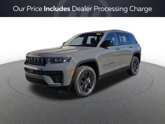 2027 Jeep Grand Cherokee Laredo Altitude