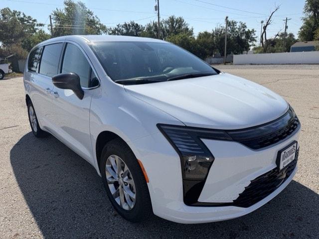 2027 Chrysler Pacifica PACIFICA SELECT AWD