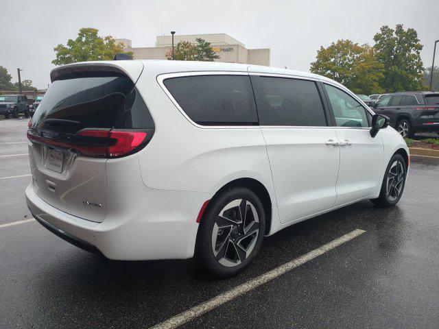 2027 Chrysler Pacifica Limited