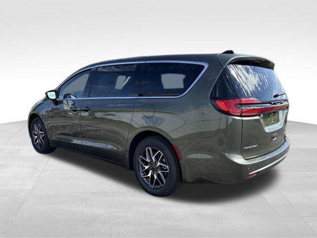 2027 Chrysler Pacifica PACIFICA LIMITED