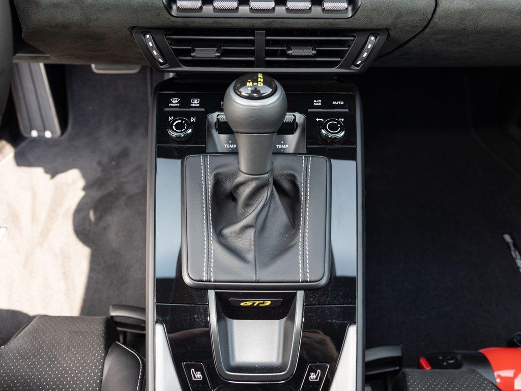 2026 Porsche 911 GT3 - Photo 37