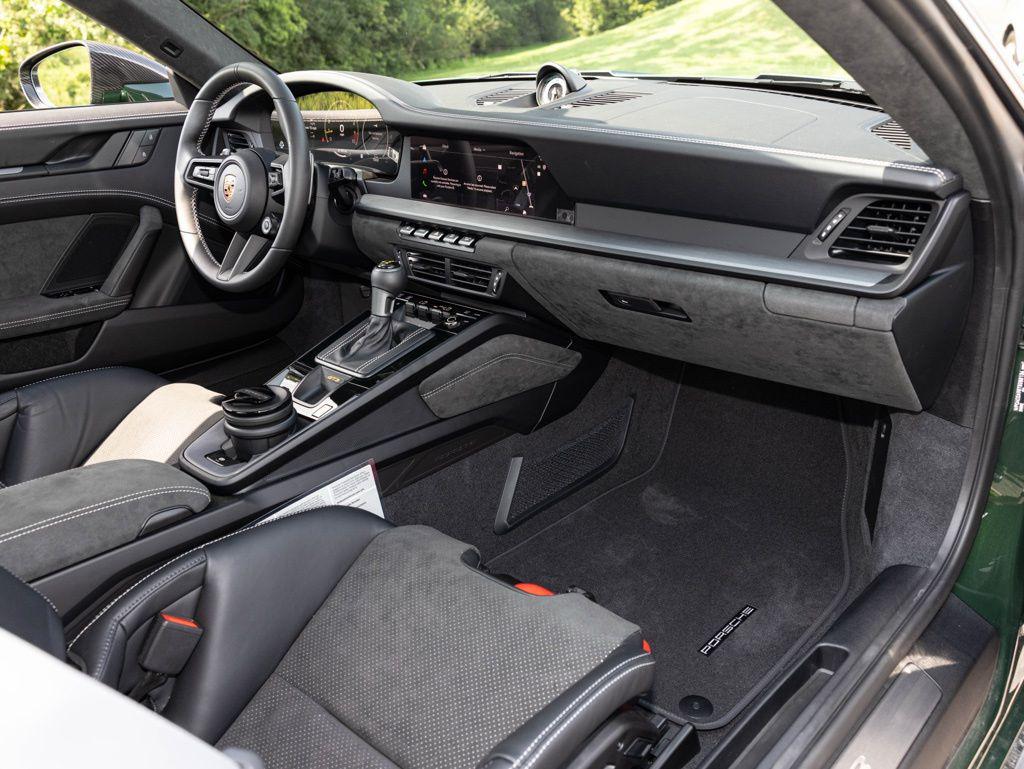 2026 Porsche 911 GT3 - Photo 52