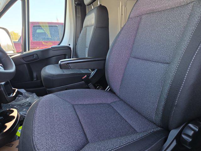 2027 RAM ProMaster Cargo Van Tradesman
