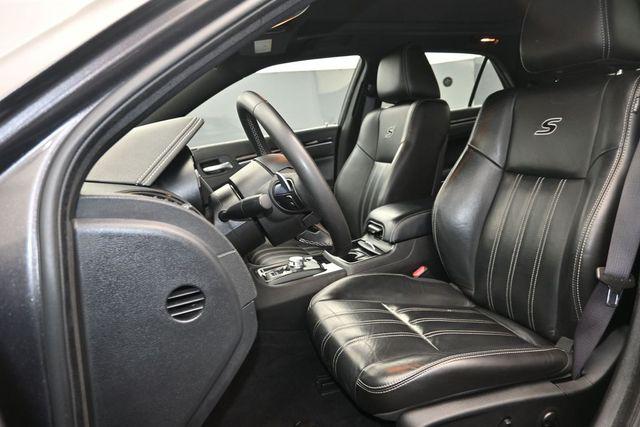 2023 Chrysler 300 300S