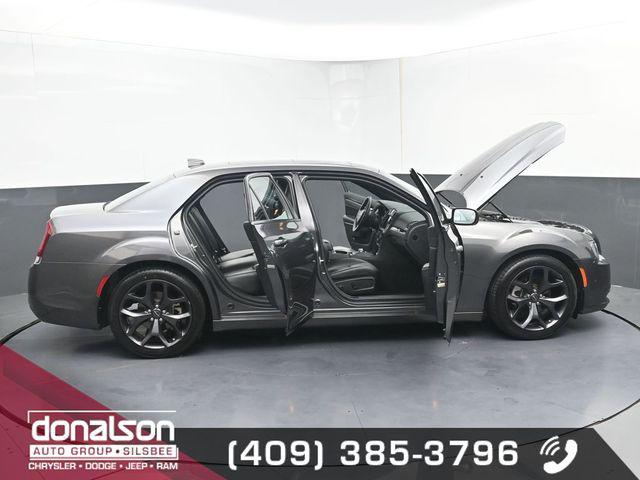 2023 Chrysler 300 300S