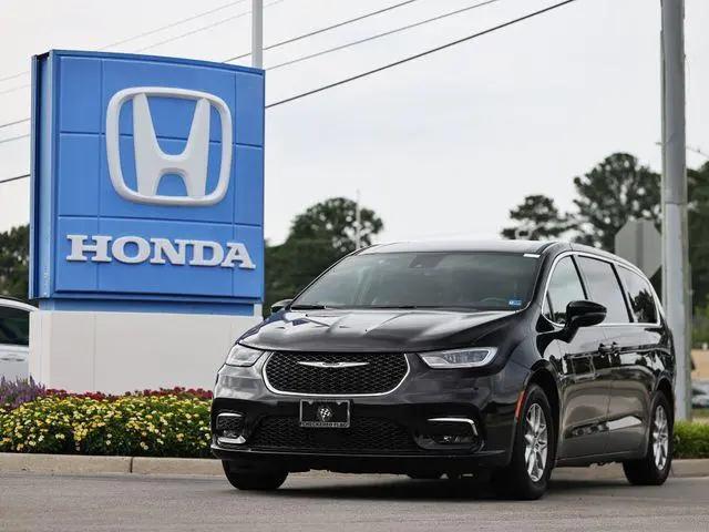 2025 Chrysler Pacifica Select for sale in Norfolk, VA