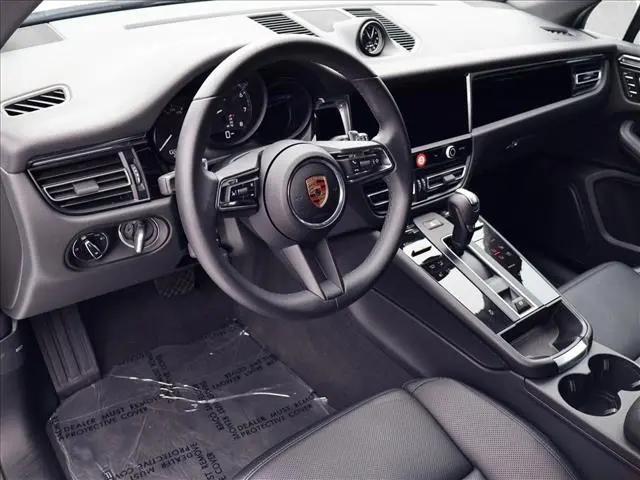 2025 Porsche Macan T