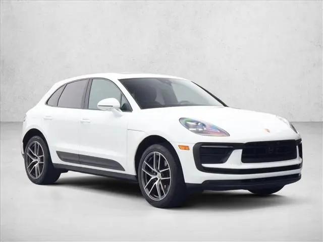 2025 Porsche Macan T