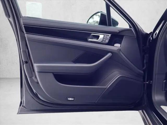 2023 Porsche Panamera Panamera