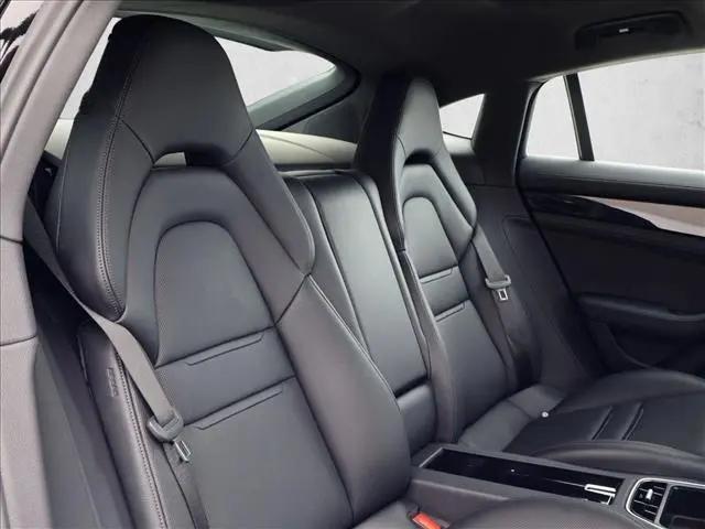 2023 Porsche Panamera Panamera