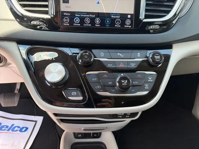 2020 Chrysler Pacifica Touring