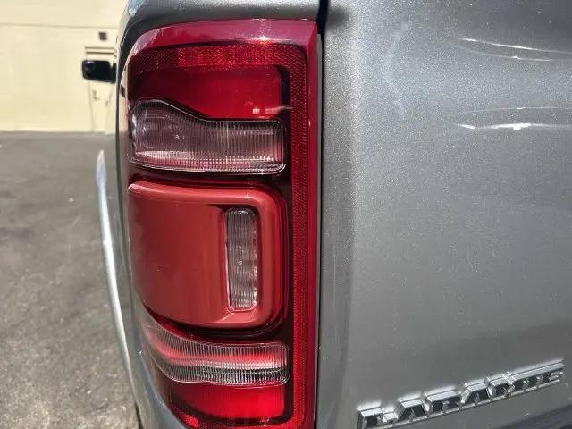 2022 Ram 1500 Laramie Crew Cab 4x4 57 Box