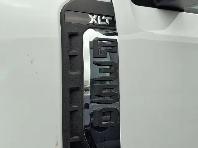 2026 Ford F-350 XLT