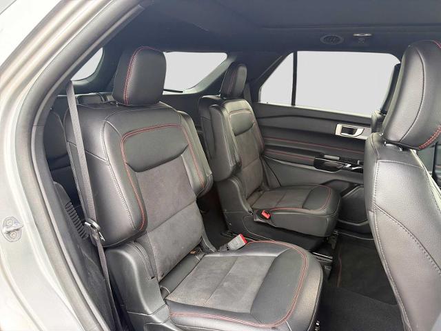2024 Ford Explorer ST-Line