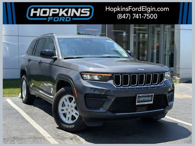 2023 Jeep Grand Cherokee Laredo 4x4 for sale in Elgin, IL