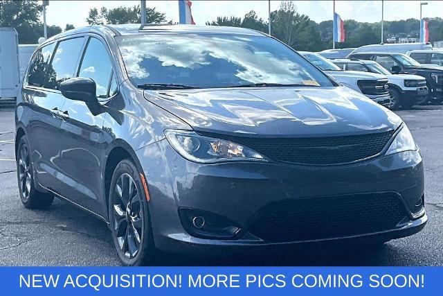 2020 Chrysler Pacifica Touring for sale in Olive Branch, MS