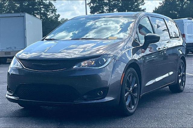 2020 Chrysler Pacifica Touring