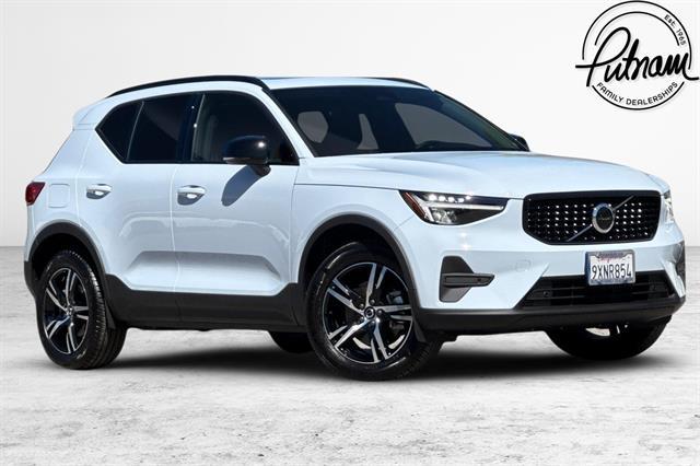 2026 Volvo XC40 Core, B4 FWD Gas (mild hybrid), Dark for sale in Burlingame, CA