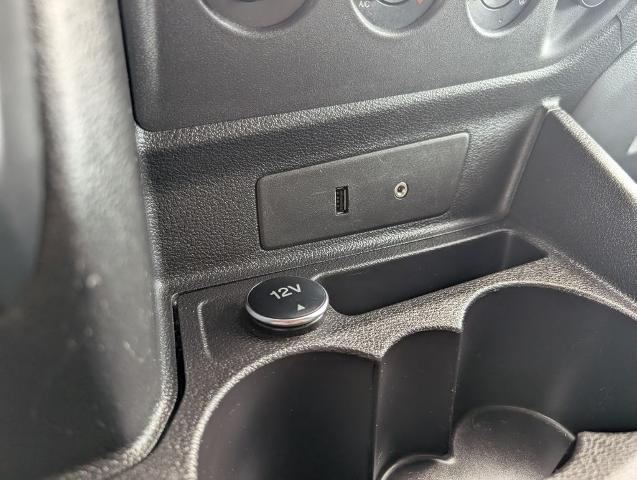 2015 Ford Transit 148 WB Medium Roof Cargo