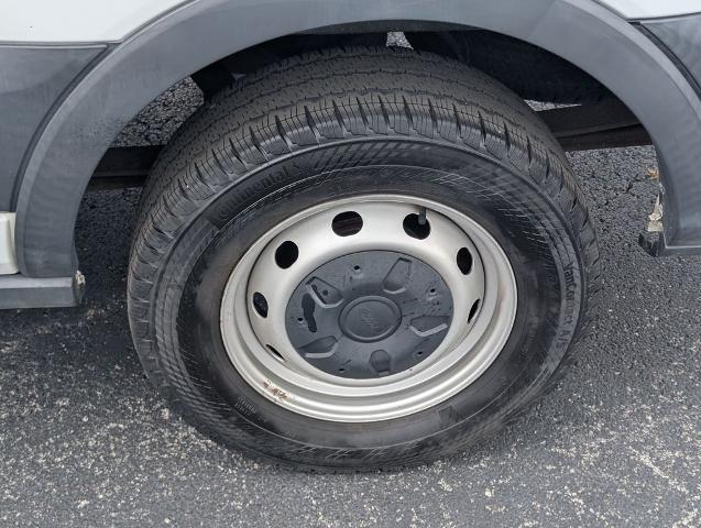 2015 Ford Transit 148 WB Medium Roof Cargo