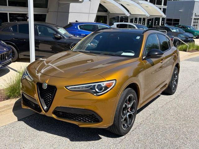 2023 Alfa Romeo Stelvio Veloce AWD 2023 Alfa Romeo Stelvio Veloce AWD