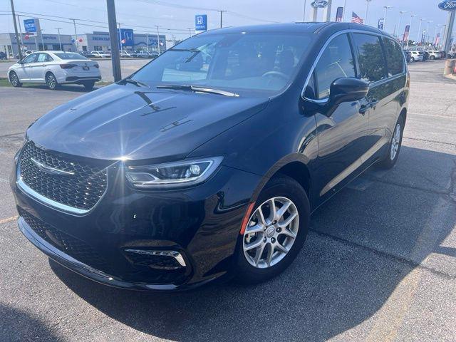 2025 Chrysler Pacifica Select for sale in Highland, IN
