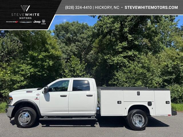2026 RAM 3500 Chassis RAM 3500 TRADESMAN CREW CAB CHASSIS 4X4 60 CA