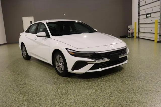 2024 Hyundai Elantra SE for sale in Tomball, TX