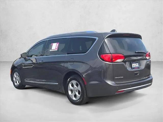 2017 Chrysler Pacifica Touring-L Plus