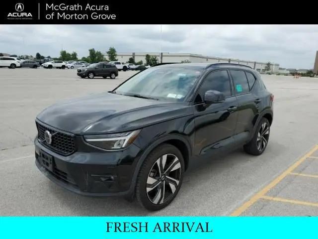2023 Volvo XC40 B5 Plus Dark Theme for sale in Morton Grove, IL