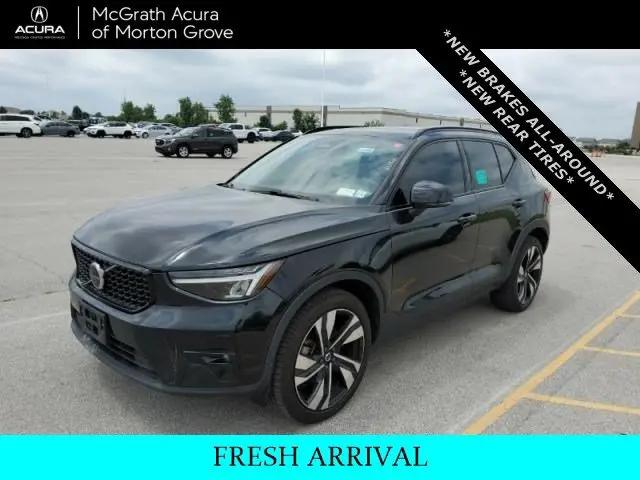 2023 Volvo XC40 B5 Plus Dark Theme for sale in Morton Grove, IL