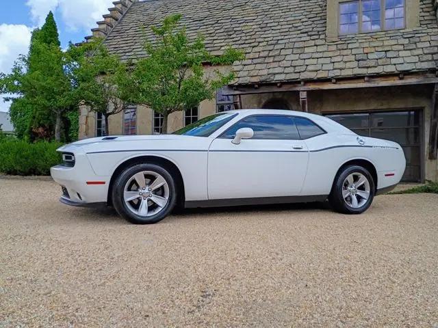 2017 Dodge Challenger SXT