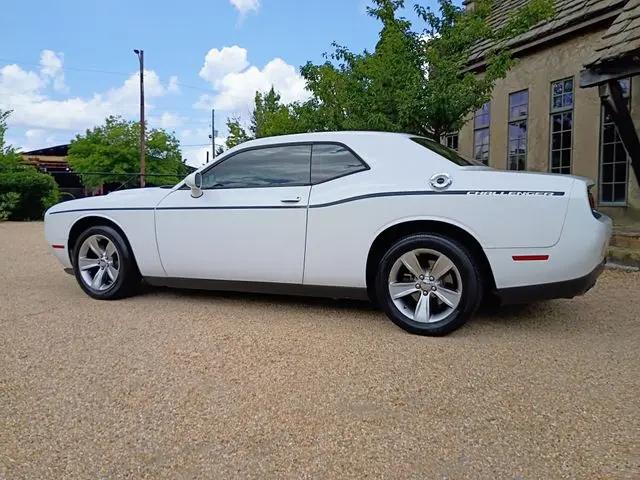 2017 Dodge Challenger SXT