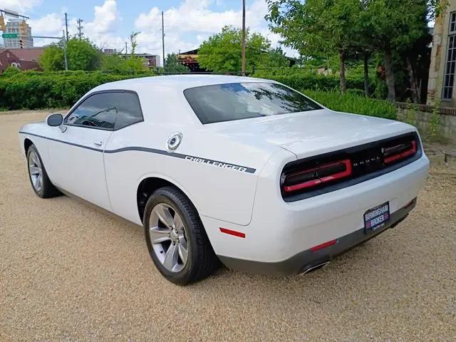 2017 Dodge Challenger SXT