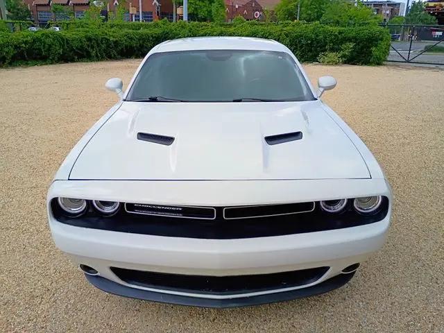 2017 Dodge Challenger SXT