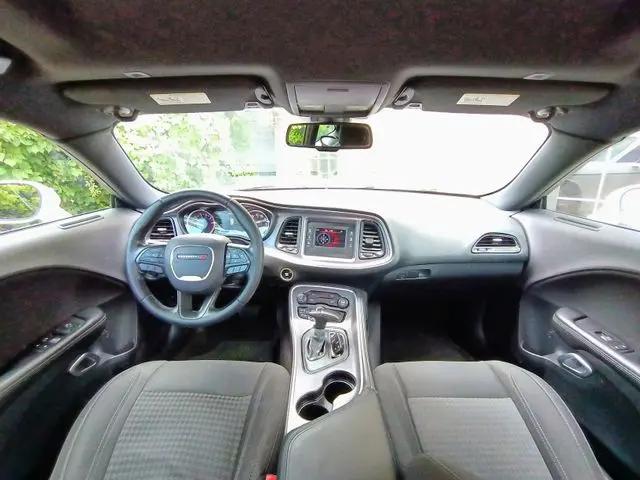 2017 Dodge Challenger SXT